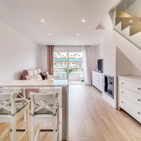 Apartment Bright Duplex With Pool Access Palafolls