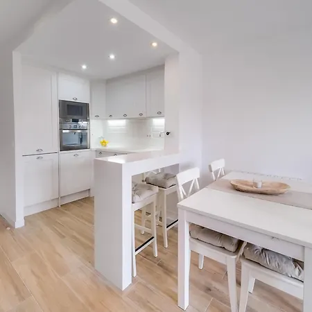 Duplex In Near Marineland & Beaches * Palafolls